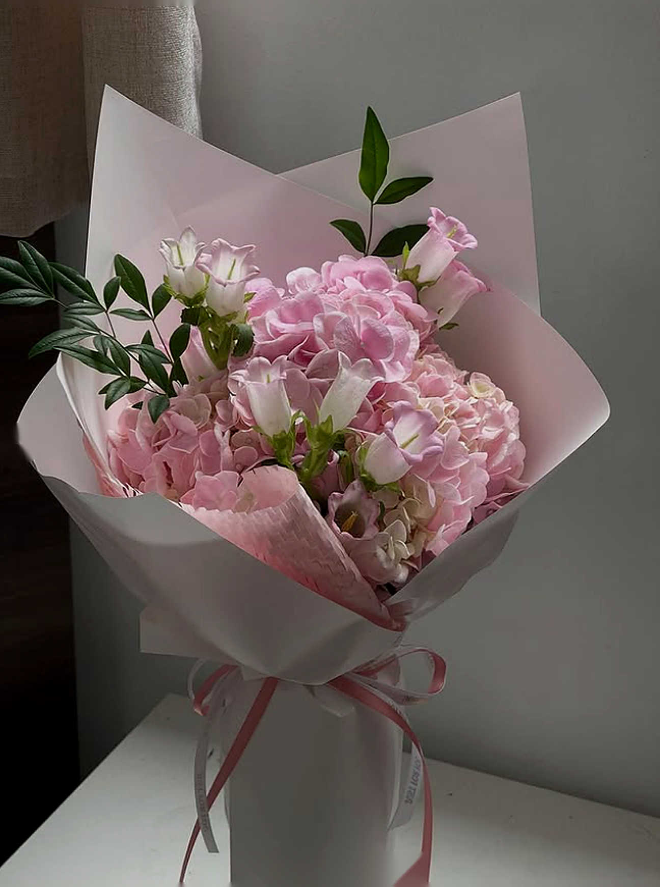 Pink & Glittering chi tiết 1-1 - hoa tinh yeu hong sua ngot ngao Flocaa